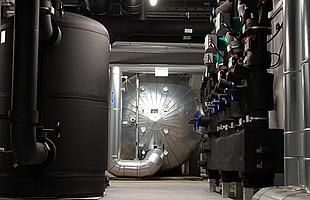 Hybride Energiezentralen effizienter realisieren