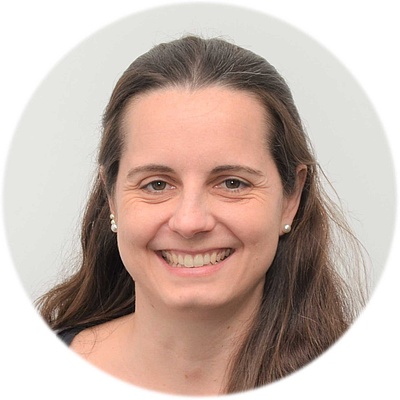 AVAT Karriere - Deine Ansprechpartnerin - Stefanie Ostermeier AVAT Karriere - Deine Ansprechpartnerin - Stefanie Ostermeier